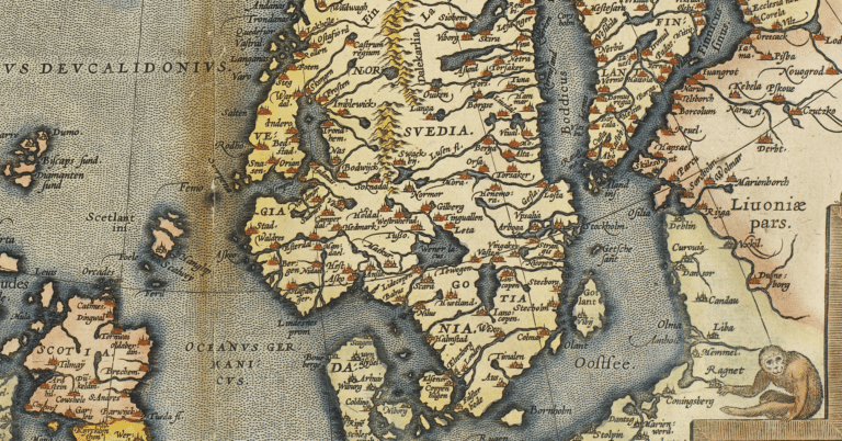 Utsnitt av et kart over Skandinavia. Nederst i høyre hjørne er det illustrert en apekatt.